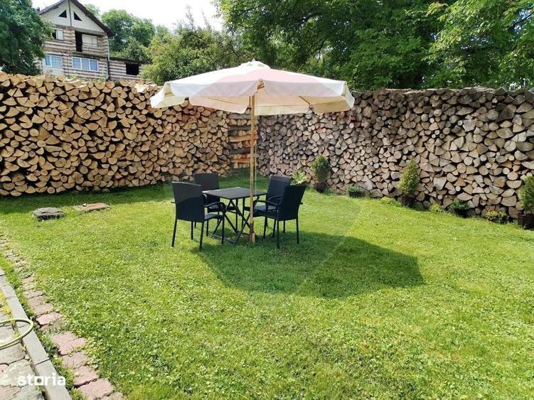 Casă cu 4 camere în Valea Hotarului