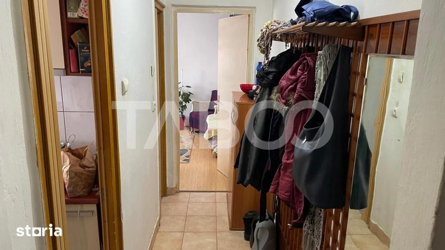 Apartament cu 2 camere nedecomandat, mobilat în Broscărie