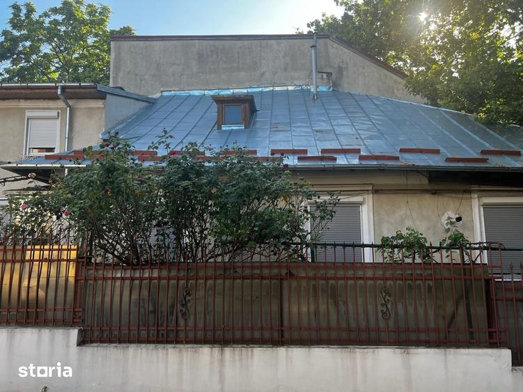 Casă cu 6 camere cu Teren 320 Mp în Parcul Carol