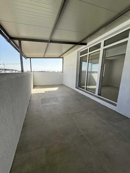 Apartament cu 3 camere decomandat în Chiajna