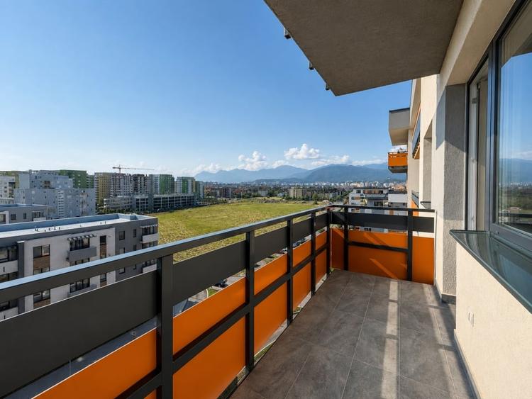 Apartament cu 2 camere decomandat, mobilat în Tractorul