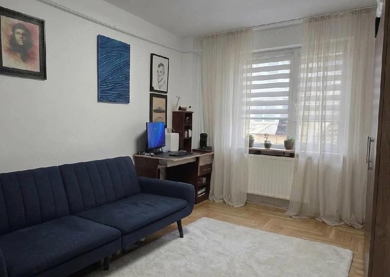Apartament cu 3 camere decomandat, mobilat în Energiei