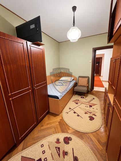 Apartament cu 3 camere decomandat în Faleza Nord
