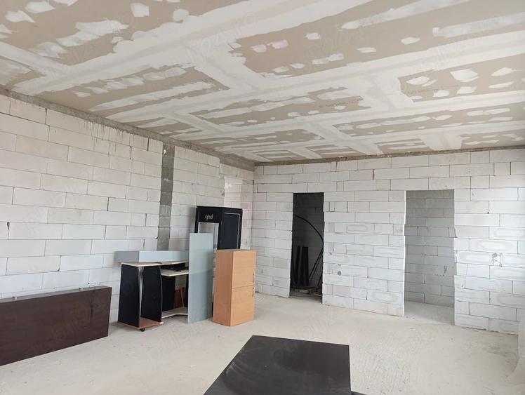 Casă cu 4 camere cu Teren 555 Mp în Centura