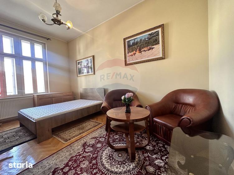 Apartament cu 4 camere, mobilat în Central