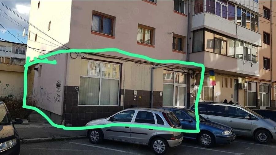 Spațiu comercial, de 49 mp, în Central