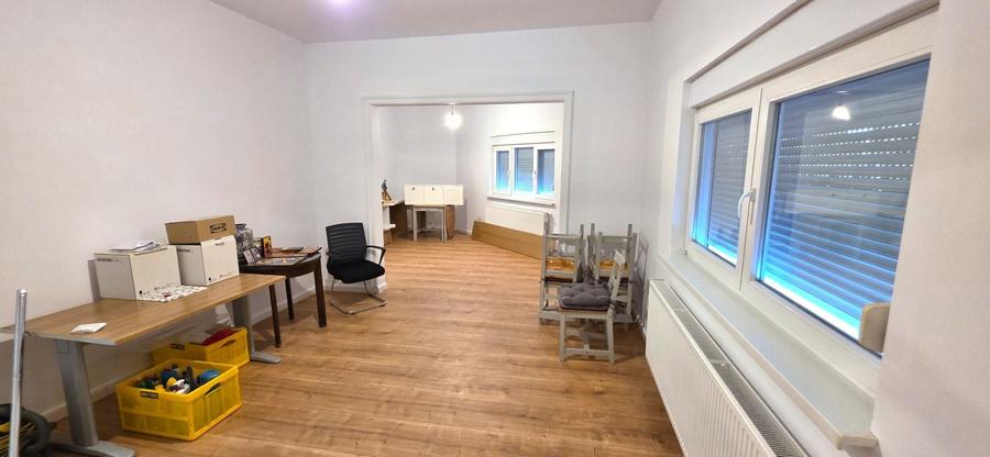Apartament cu 4 camere semidecomandat în Banu Manta