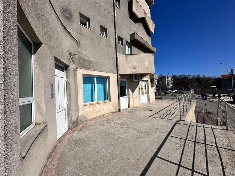 Birou, de 163 mp, în Tătărași