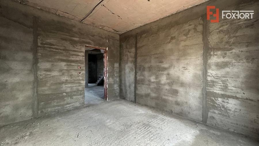 Duplex cu 4 camere cu Canalizare în Ghiroda
