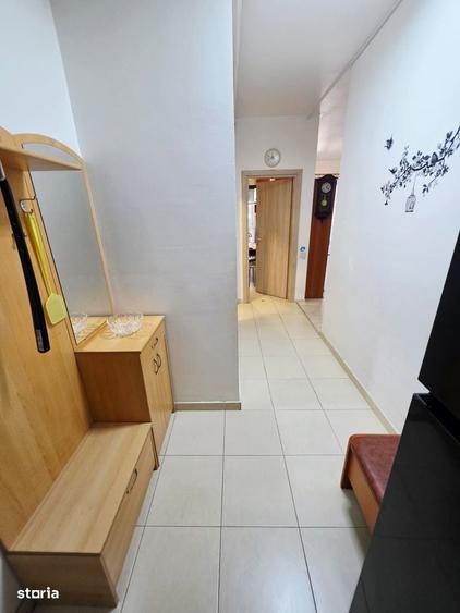 Apartament cu 2 camere semidecomandat în Central