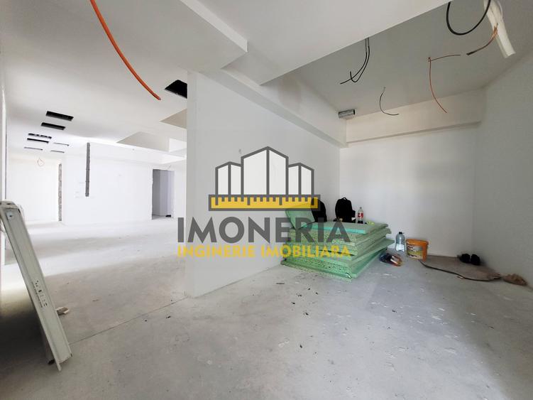 Spațiu comercial, de 191.30999755859 mp, în Vitan