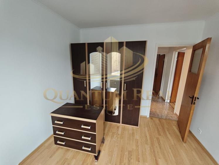 Apartament cu 3 camere semidecomandat, mobilat în Berceni — fotografia 2