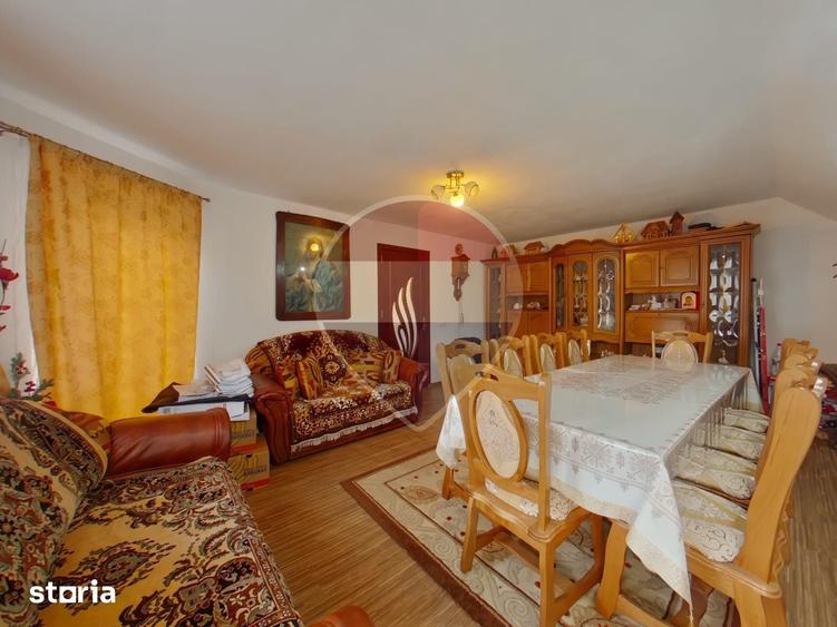 Casă cu 4 camere cu Teren 622 Mp în Bârsana