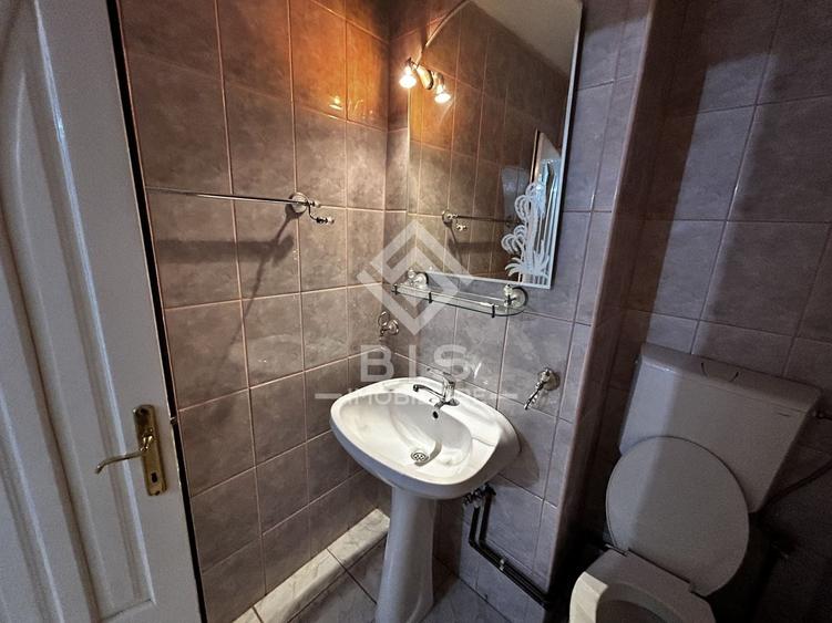 Apartament cu 4 camere decomandat în Ștefan cel Mare