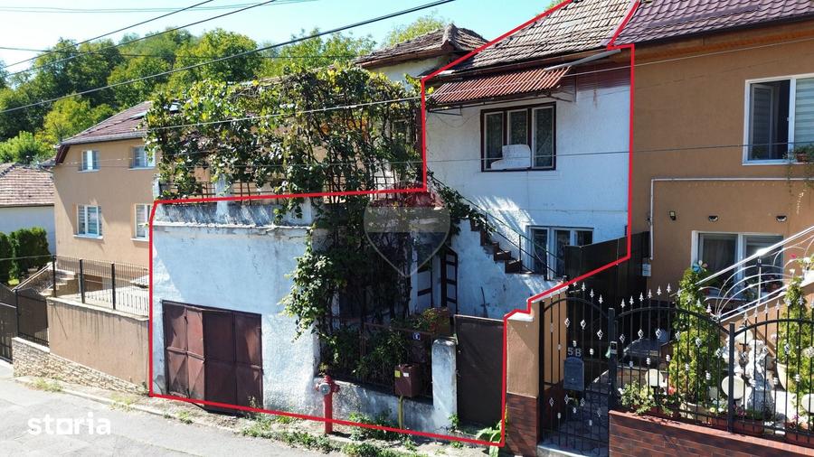 Casă cu 4 camere cu Teren 254 Mp în Central
