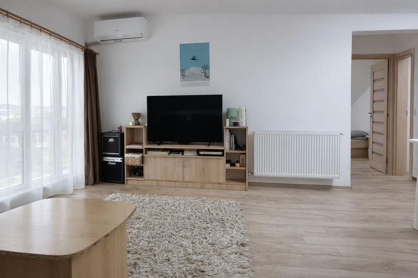 Apartament cu 3 camere decomandat, mobilat în Andrei Mureșanu