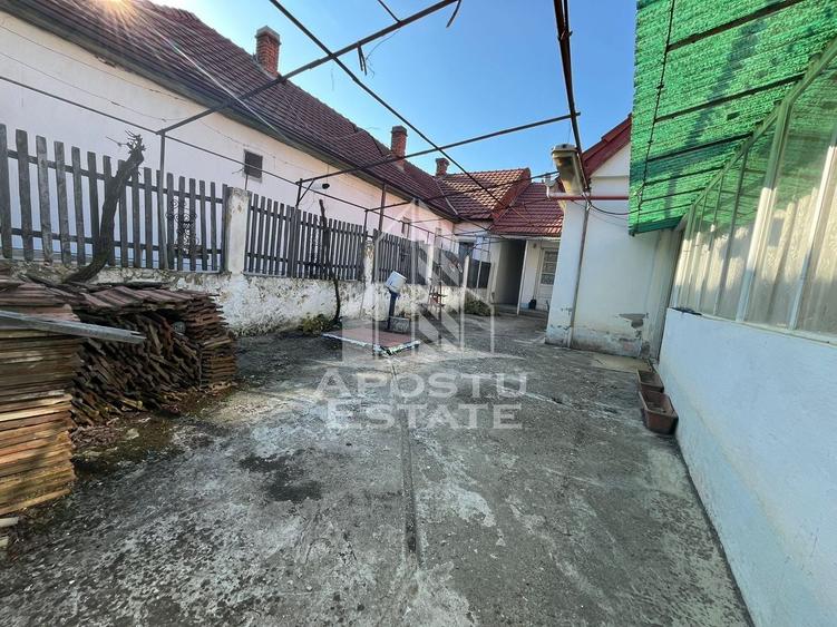 Casă individuală cu 2 camere cu Canalizare în Chișoda