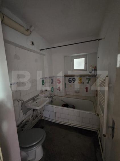 Apartament cu 2 camere decomandat în Micro 19
