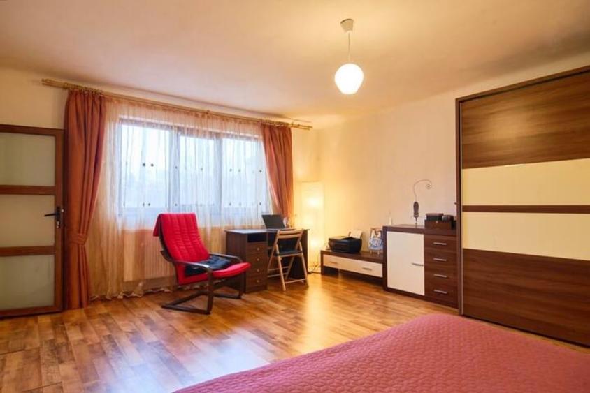 Apartament cu 2 camere semidecomandat în Centrul Istoric