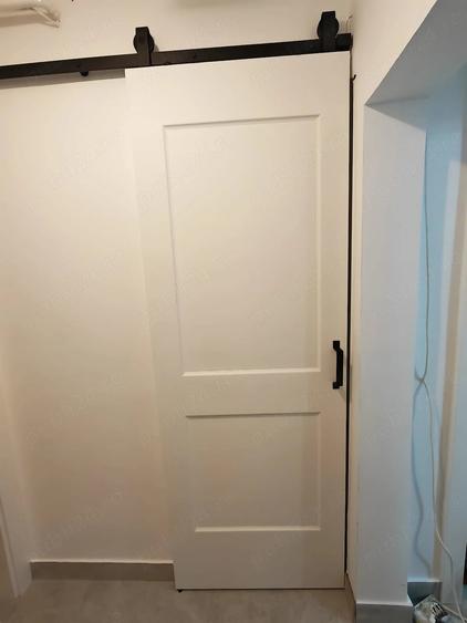 Apartament cu 2 camere decomandat în Hala Centrală