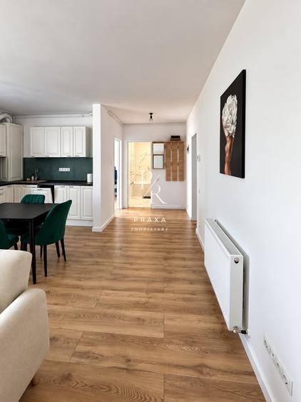 Apartament cu 2 camere semidecomandat, mobilat în Florești