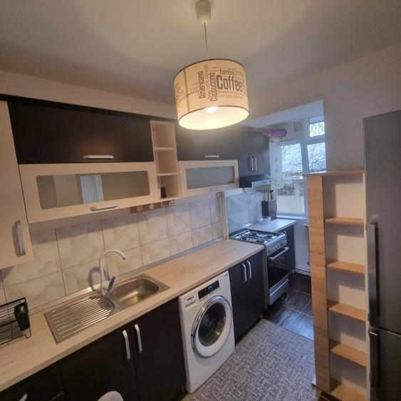 De inchiriat apartament cu 2 camere decomandate et1 - 5