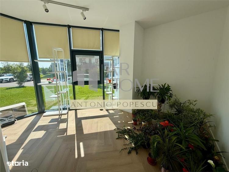 Spațiu comercial, de 160 mp, în Albert