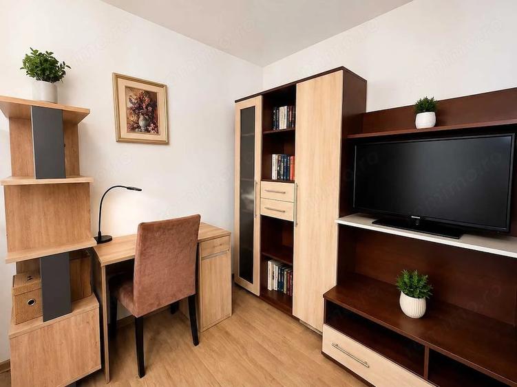 Garsoniera foarte spa?ioasa, 41 mp + balcon ?i aer condi?ionat | Strada Or?ova | Etaj 1 - 2