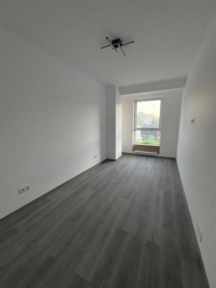 Apartament cu 2 camere semidecomandat în Săsar