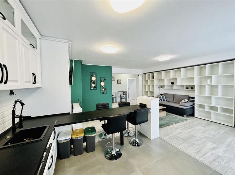 Apartament cu 4 camere în Piața Cluj