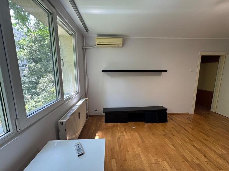 Inchiriere apartament 3 camere Drumul Taberei metrou Raul Doamnei - 2