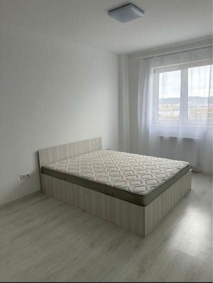 Apartament cu 3 camere în Șelimbăr