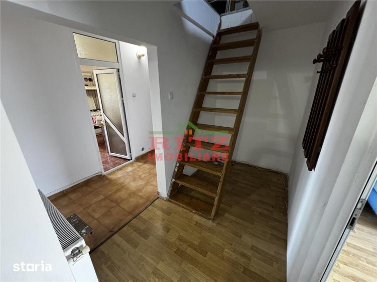Apartament cu 3 camere decomandat în Tineretului