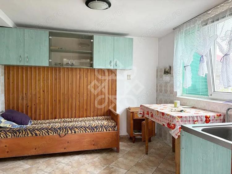 Casă cu 2 camere cu Canalizare în Iosia