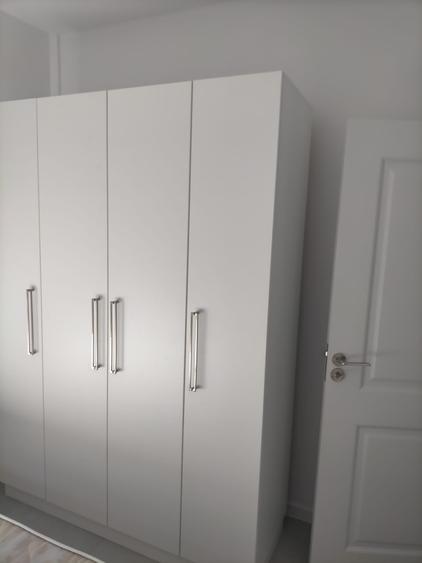 Apartament cu 3 camere semidecomandat în Cug