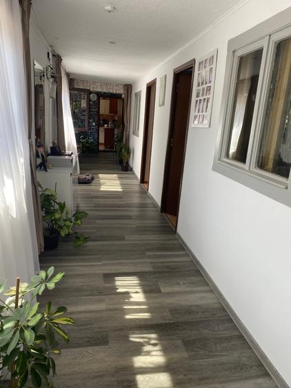 Casă individuală cu 4 camere cu Canalizare în Tunari