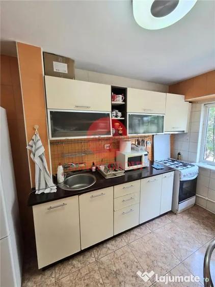 Apartament 2 Camere, Decomandat, Inel 2 - 18
