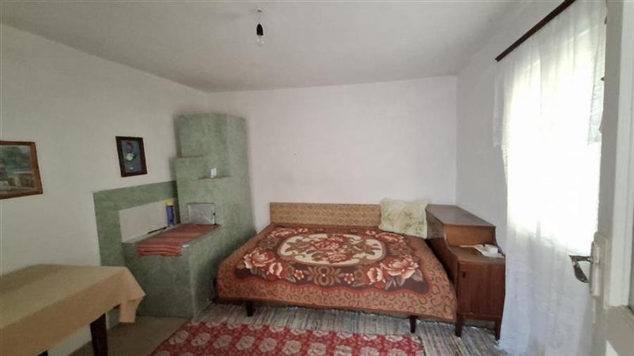 Casă individuală cu 6 camere cu Teren 3118 Mp în Măicănești