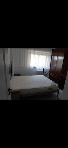 Apartament cu 2 camere decomandat în Intim