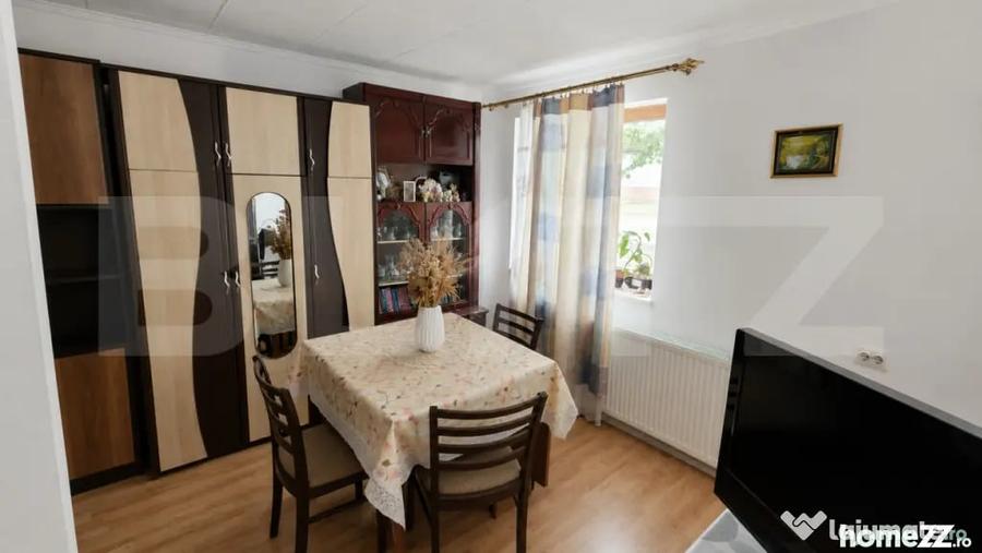Casă cu 3 camere cu Teren 1700 Mp în Central
