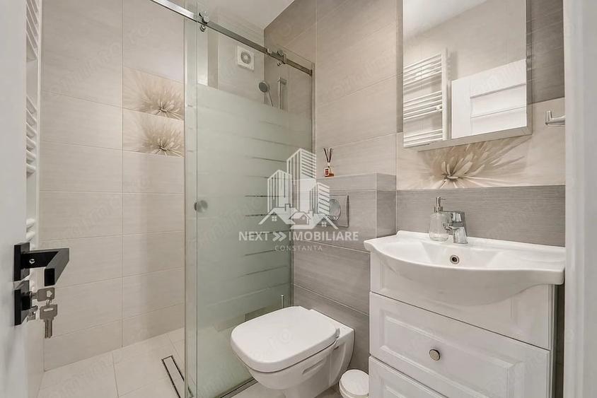 Casă cu 4 camere cu Teren 250 Mp în Palazu Mare
