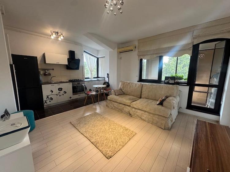 Apartament cu 2 camere semidecomandat, mobilat în Bucureștii Noi