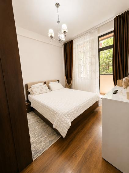 Apartament cu 2 camere decomandat în Universitate