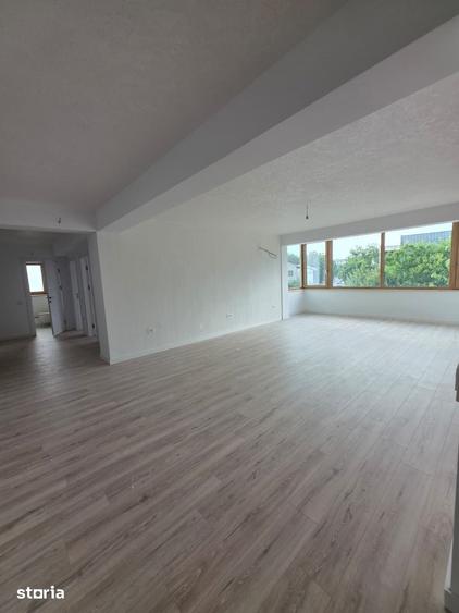 Apartament cu 3 camere în Sălăjan