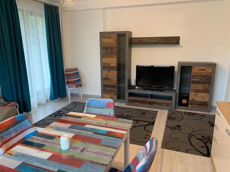 Apartament cu 2 camere în Păcii