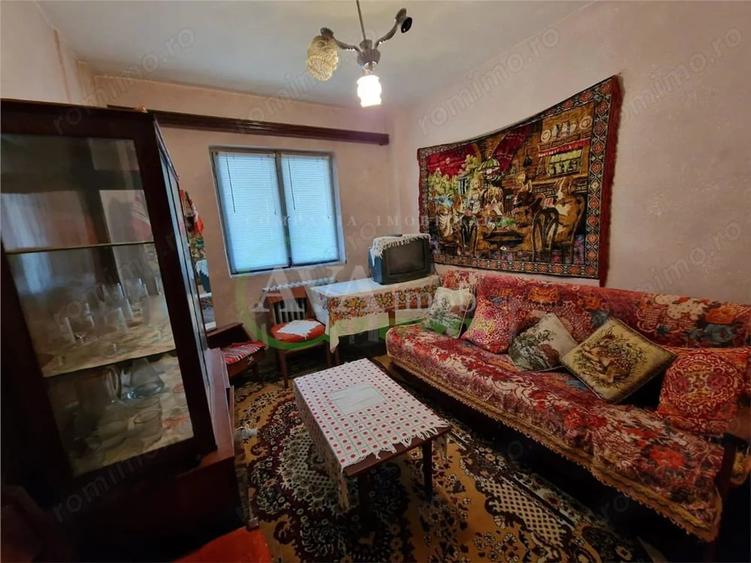 Apartament cu 4 camere decomandat în Bistrița Lac