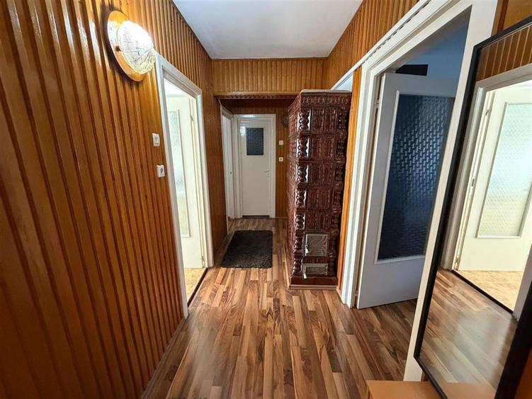 Apartament cu 3 camere decomandat în Dacia