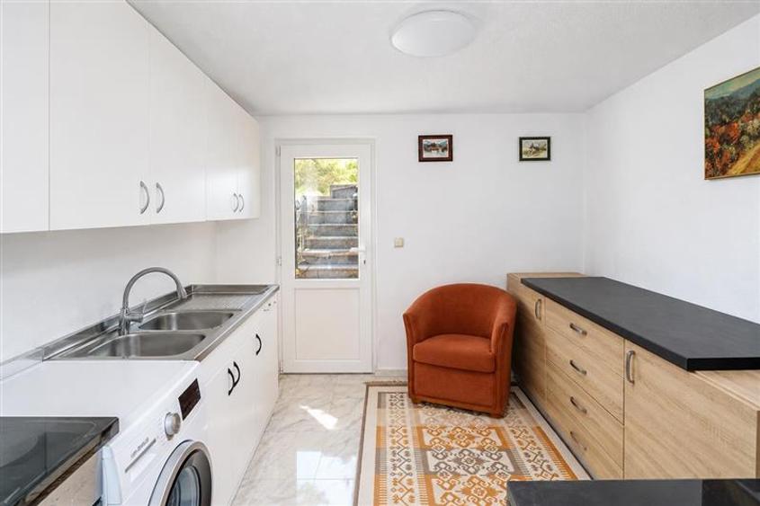 Apartament cu 2 camere decomandat, mobilat în Centrul Istoric
