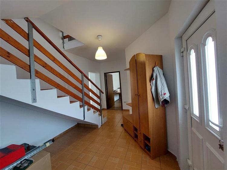 Casă individuală cu 5 camere cu Teren 540 Mp în Sânmihaiu German