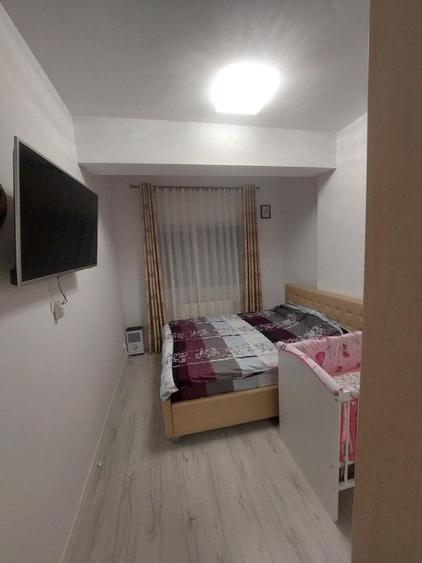 Apartament cu 3 camere decomandat, mobilat în Păcurari
